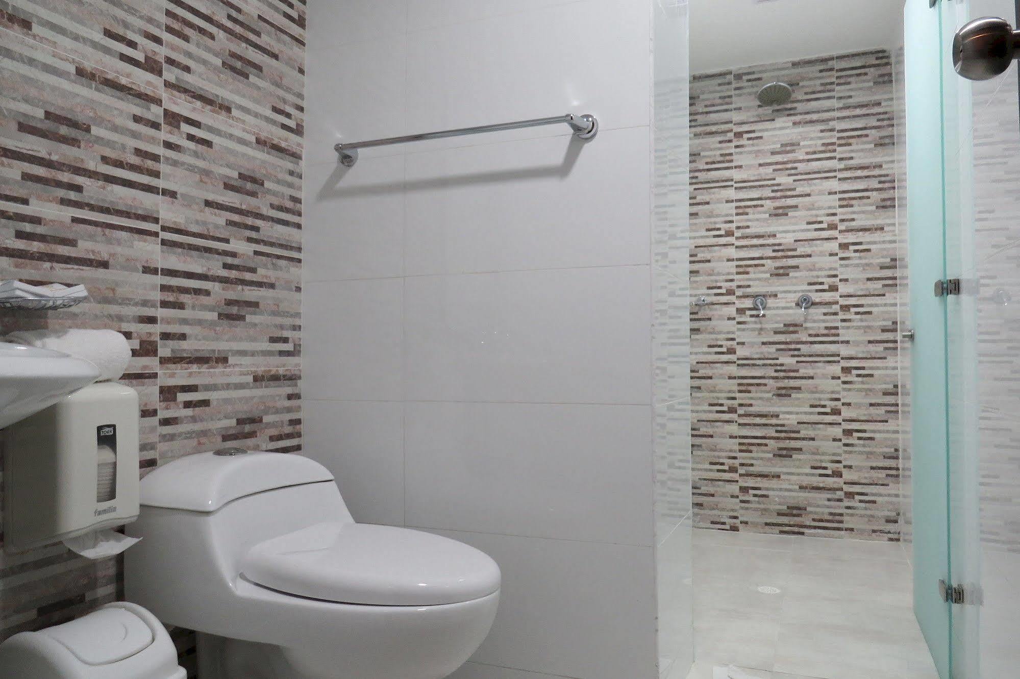 Hotel Leon Dorado Букараманга Екстериор снимка