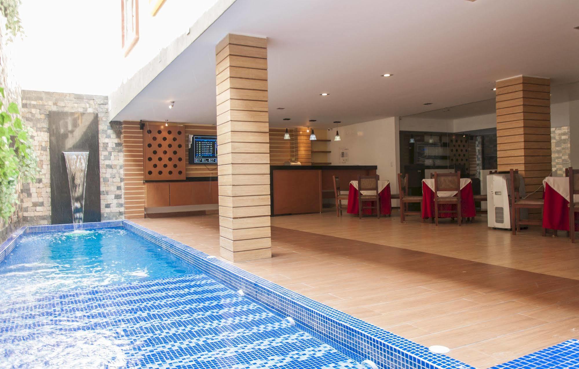 Hotel Leon Dorado Букараманга Екстериор снимка